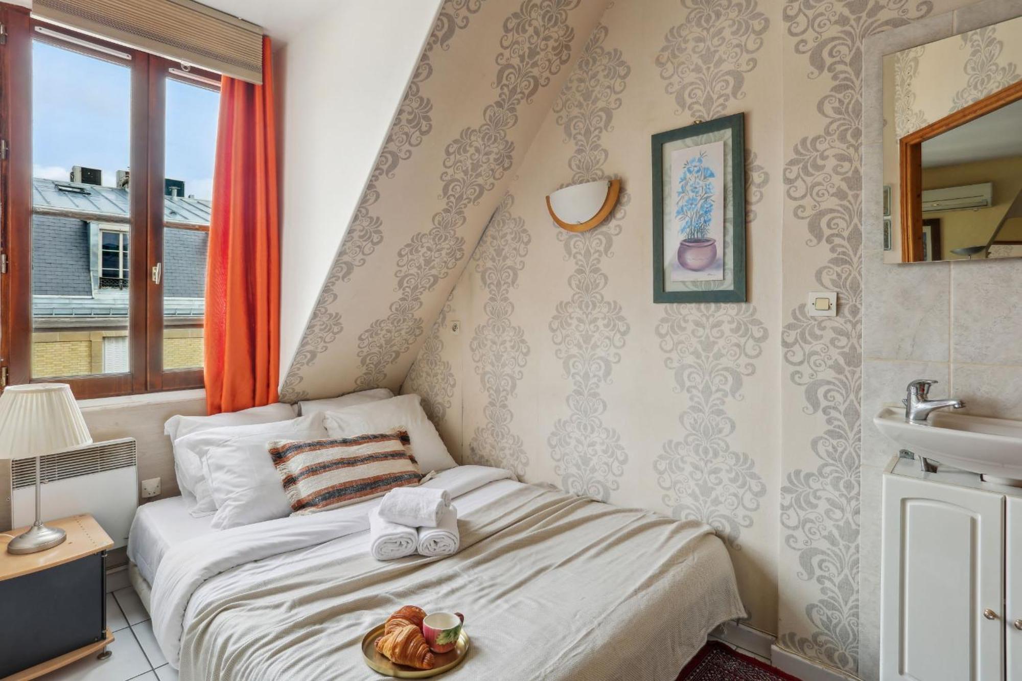 Eiffel Tower & Faubourg - 1Br - Cityapartmentstay Paryż Zewnętrze zdjęcie